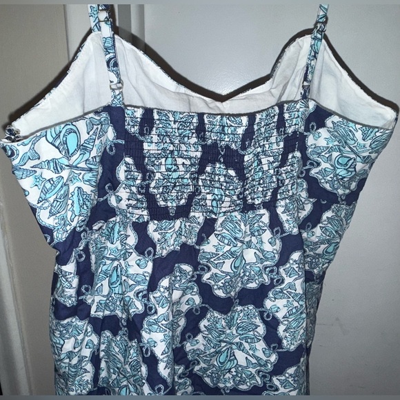 Lilly Pulitzer Blue and White Sleeveless shift dress. Very pretty and flattering - Picture 6 of 8